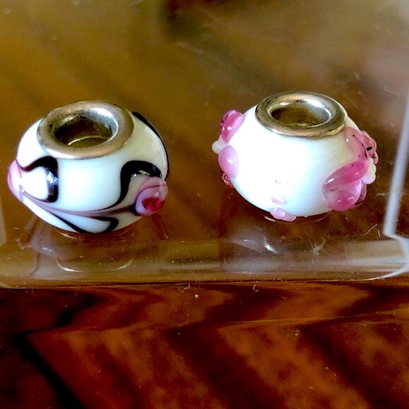 2- blown glass spacer charm bracelet/ necklace beads - Picture 3 of 8